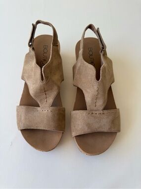 Boutique by Corkys Taupe Suede Cork Wedge Sandals Size 8